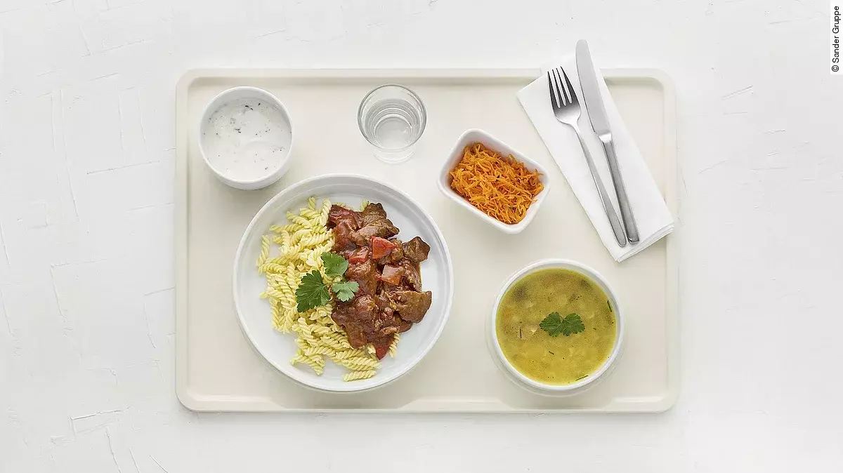 Menü auf Tablett Menü auf Tablett