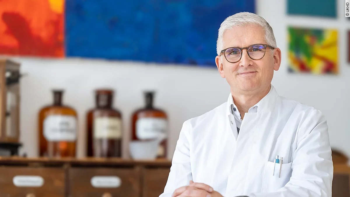 Dr. Tilmann Schoening Dr. Tilmann Schoening