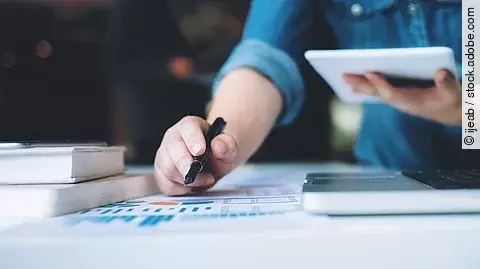 Business startup analyse high performance data