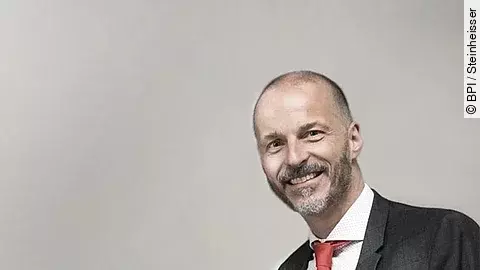 Dr. Kai Joachimsen Dr. Kai Joachimsen